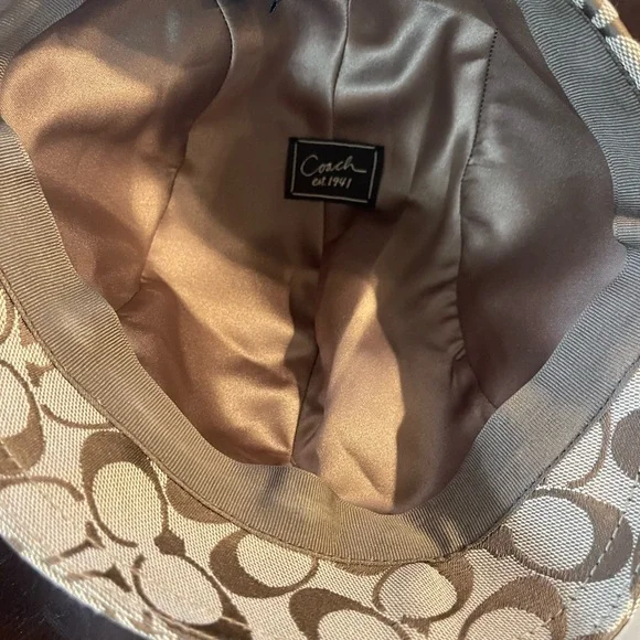 COACH Tan/Brown Signature Pattern “Karee” Cap, Size M/L - Picture 5 of 5